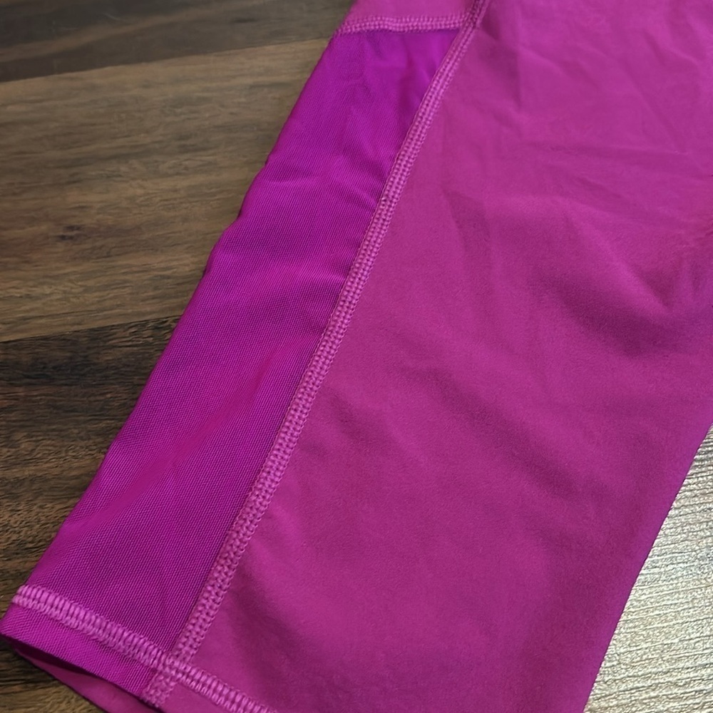 Athleta Dobby Action Crop Electric Fuchsia Pink Mesh Capri Cropped Legging Small - Picture 7 of 14